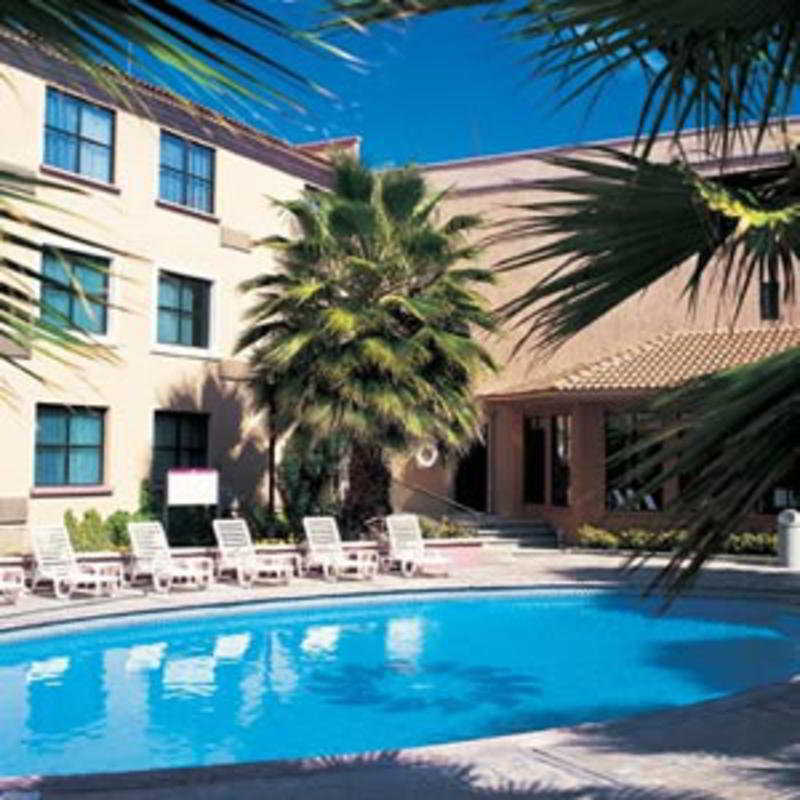 Fiesta Inn Saltillo Luaran gambar