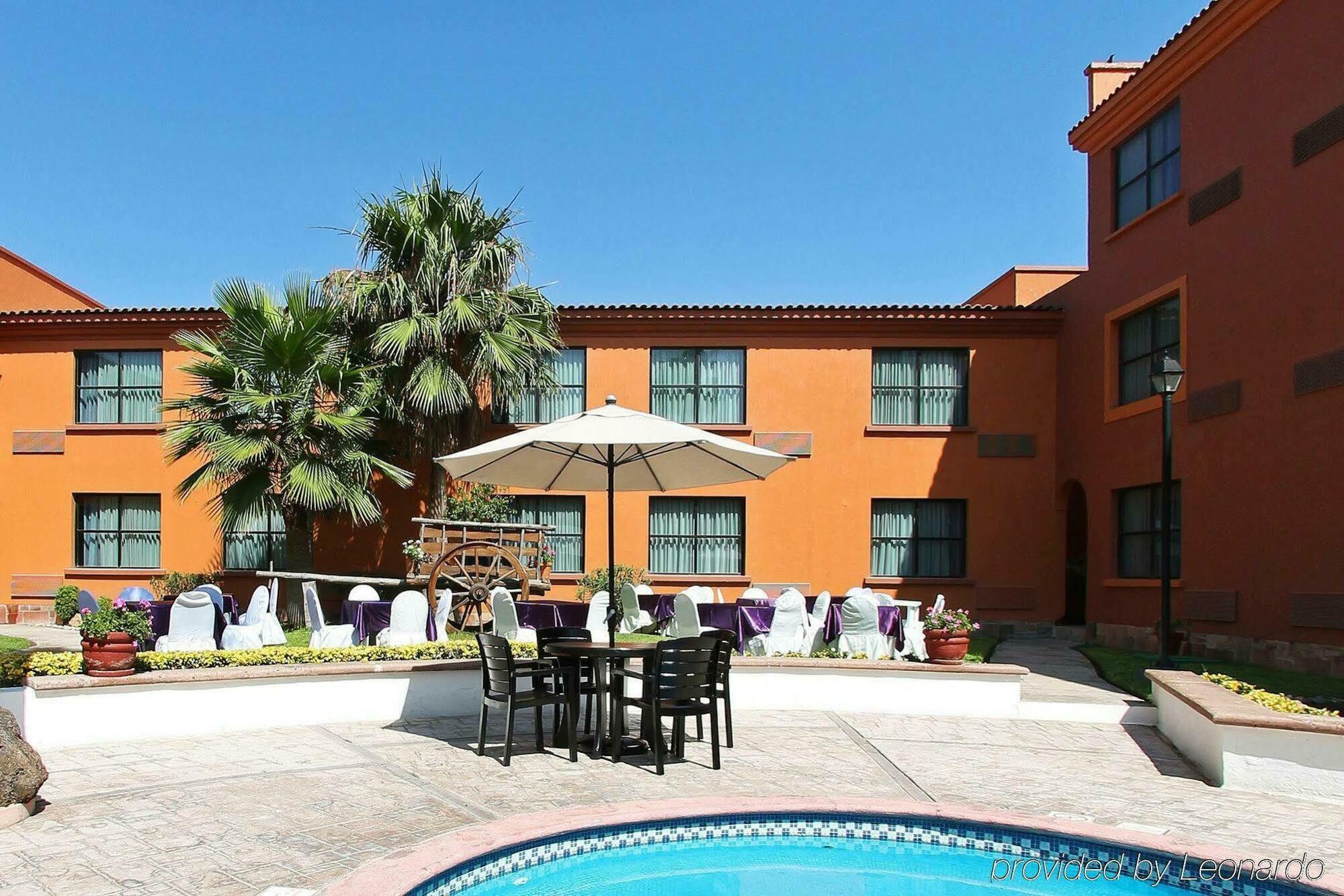 Fiesta Inn Saltillo Luaran gambar